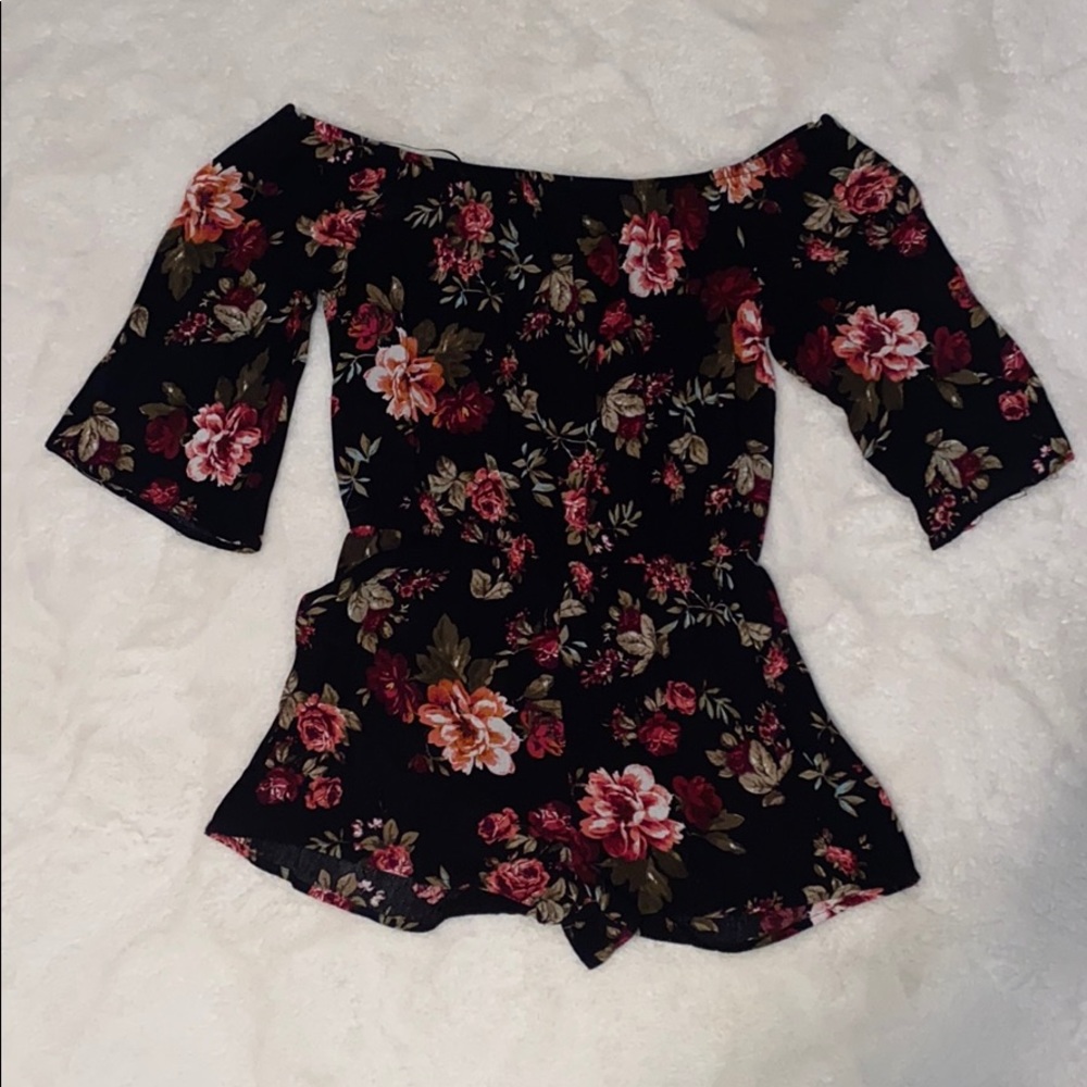 Ambiance Off the shoulder romper